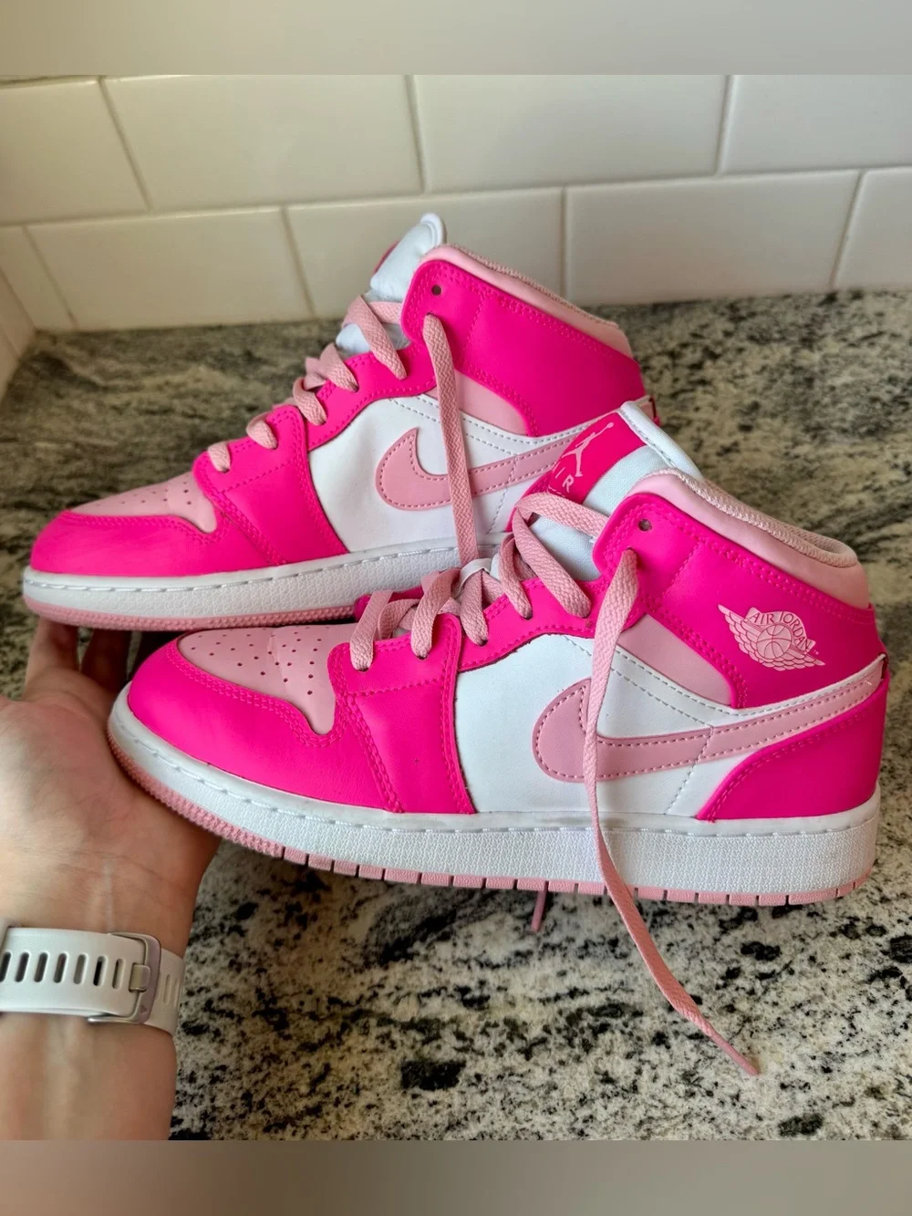 Air Jordan 1 Mid GS 